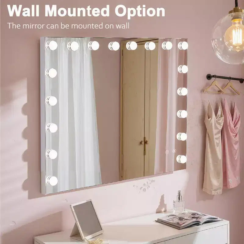 Specchio da bagno 31" con luci LED, altoparlante Bluetooth e porta USB