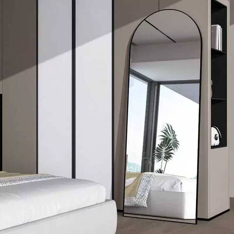 Specchio ad arco da 56 pollici, specchio da pavimento con supporto, specchio nero a figura intera da appoggio o da inclinare per camera da letto e soggiorno